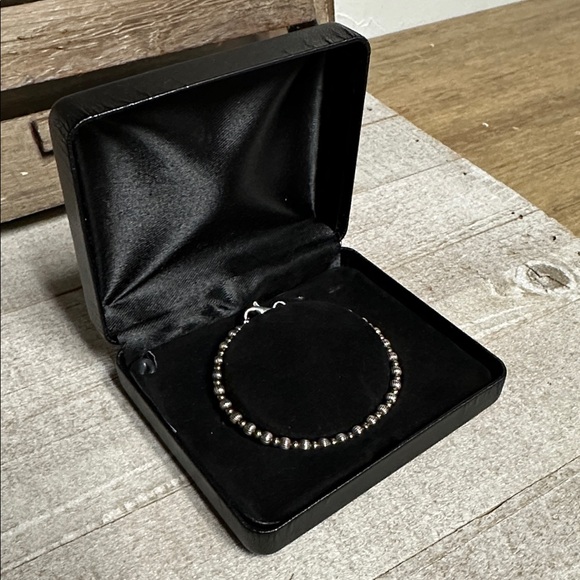 Sterling silver 925 Italy great shape stamped two tone gold beaded bracelet - Picture 6 of 6